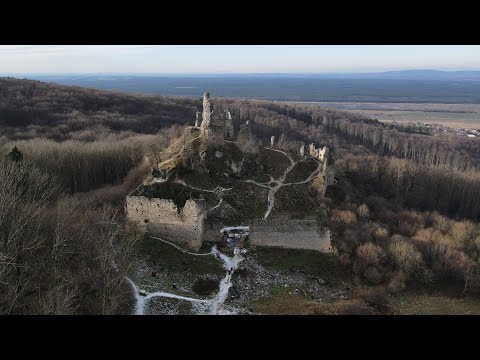 Cerová, Hrad Korlátka