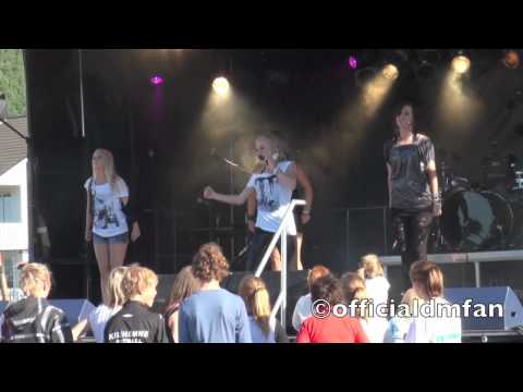 Caroline - What a Feeling