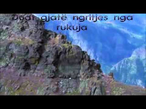 36. Duat gjatë ngritjes nga rukuja