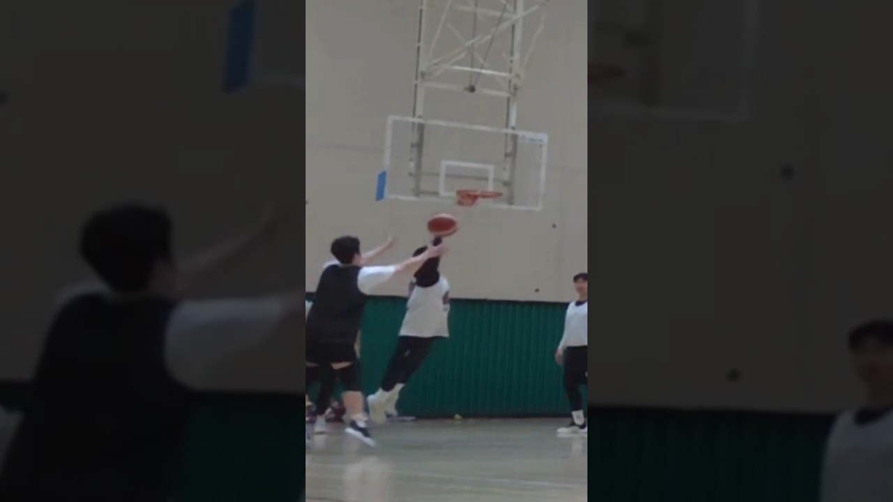 빈틈을 노려라.