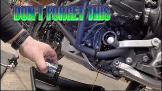 TRIUMPH TIGER EXPLORER 1200 HOW TO CHANGE OIL