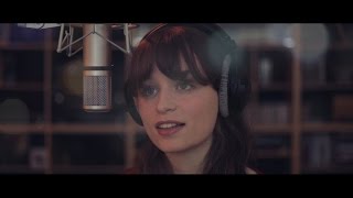 Sarah Munro - I'll Be Home For Christmas (Doris Day Cover)