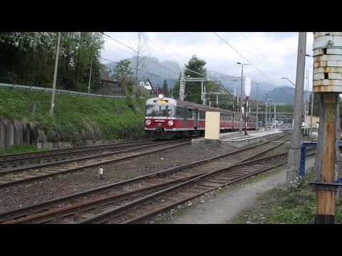 Odjazd EN57-1947rb z Zakopanego.