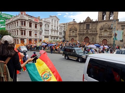 هل تتجه بوليفيا نحو فراغ في السلطة بعد استقالة موراليس تحت ضغط الاحتجاجات؟