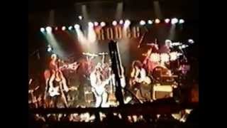 Smile (reunion) - Earth (Roger Taylor &amp; Tim Staffell &amp; Brian May - 22/12/1992)