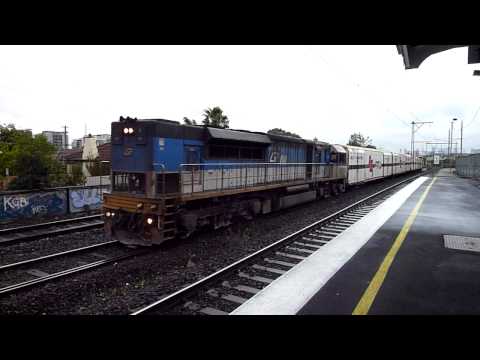 QRN LDP001 Running Long End Leading On The SCT Wagon Transfer To Laverton At Middle Footscray