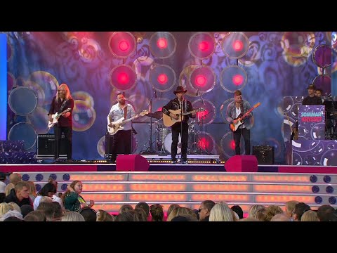 Doug Seegers framför en magisk version av klassikern "Wicked Game" - Sommarkrysset (TV4)