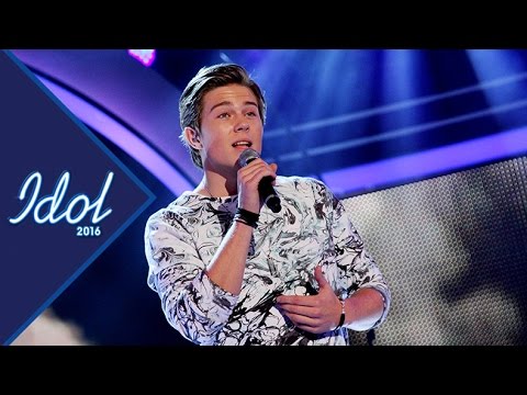 Feliks Parik sjunger Free Fallin' i Idol 2016 - Idol Sverige (TV4)