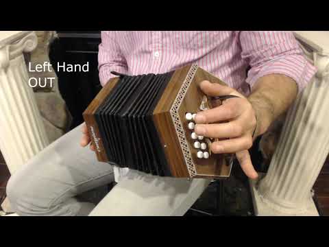 How to Play 20 Button Anglo Concertina - Lesson 2 Major and Minor Chords - The Wellerman Chorus
