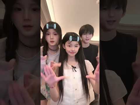 快找上你的好朋友一起拍 #愛自己 #2025vlog #vlog #豆豆 #reel #劉格格 #騙你生女兒 #格格 #萌娃 #童年回憶 #手勢舞 #朋友 #家人 #跳舞 #鯊魚兄妹