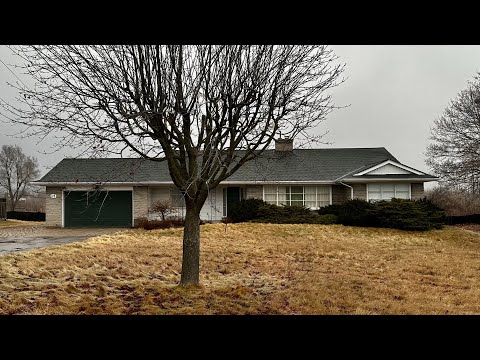 Incredible ABANDONED 1950’s Mid Century Home **UNTOUCHED FOR 70 YEARS**
