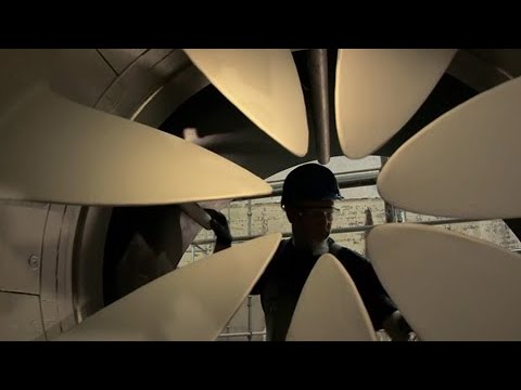 Voith marine propulsion systems - Installation of a Voith Inline Thruster (EN)