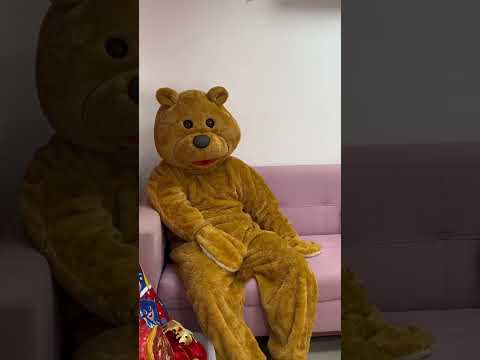 LUCCAS NETO DA SUSTO NA SUA IRMÃ GI!