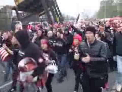 DVTK - FTC 13/14 - A diósgyőri ultrák vonulása II.