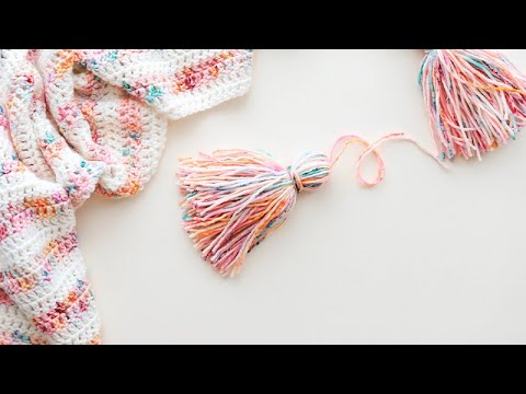 How to make a yarn TASSEL & attach it to a project