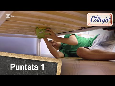 I ragazzi nascondono gli oggetti proibiti - Prima puntata - Il Collegio 5