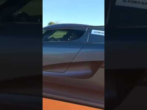 Thumbnail for 293 km/h GPS brital Koenigaegg Agera R vs 1200 HP Bugatti Veyeon Vitesse extremely brutal streetrace