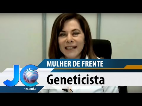 Woman in Front | Mayana Zatz