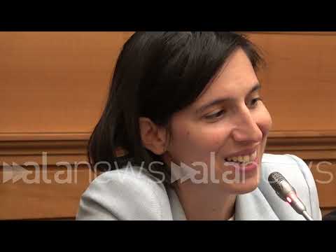 Migrants, Schlein: "This government is all talk and badges, no sensible policies."