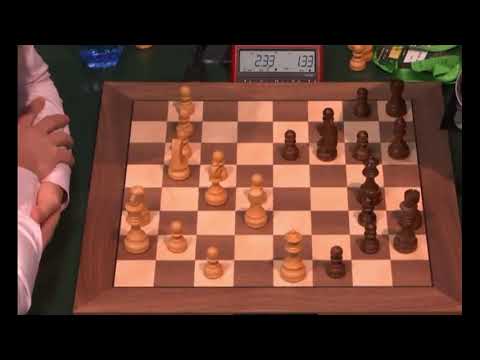 This is Why super GM Afraid of Carlsen's Attack Karjakin can not bear this fierce attack on his king