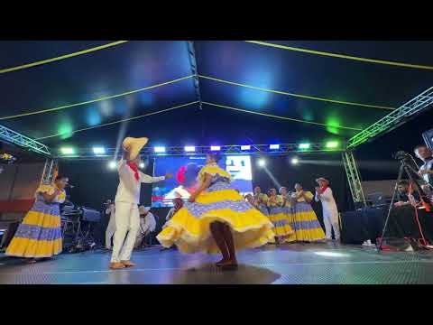 Berroche Flores de Mi Grupo Herencia Folclórica Rio Viejo Bolivar 