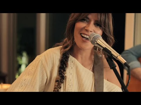 Kany Garcia - Quedate (Versión Acústica)