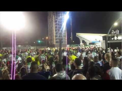 Hino Oficial X-9 Paulistana 2013