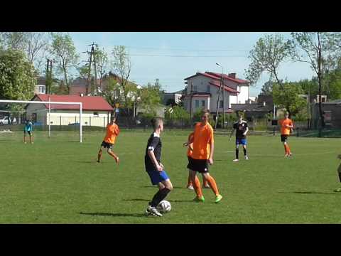 UKS IWICZNA 2002 - KS.BŁONIANKA 2002 I połowa meczu