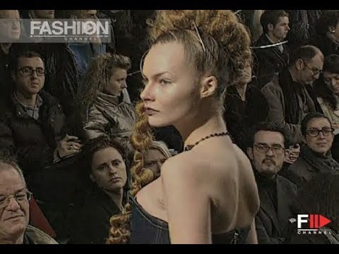 ALEXANDER MCQUEEN Fall Winter 1996 1997 Paris - Fashion Channel