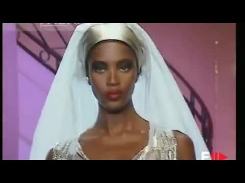 GIANNI VERSACE The last Haute Couture Show 1997 Ritz Hotel Paris by Fashion Channel