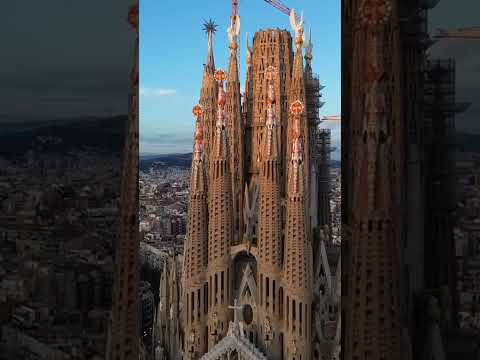 Top 15 Things To Do In Barcelona #barcelona #barcelonaattractions