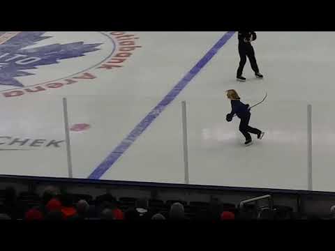 Barb Underhill skating instruction#2