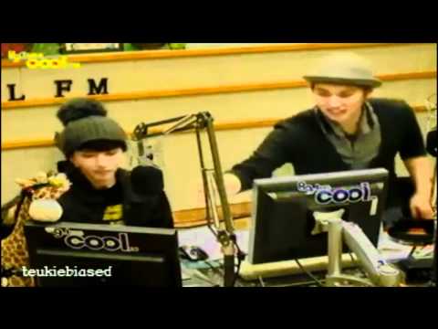 111213 Sukira - Playing with Ryeowook's giraffe ~