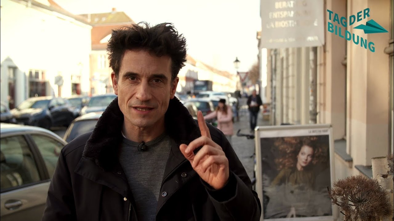 Oliver Mommsen Versucht Sich Als Friseurlehrling Der Bildung