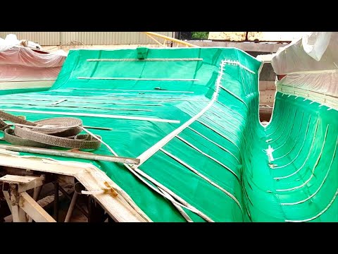 Which Hull Material is BEST: Fiberglass | Sailing Wisdom