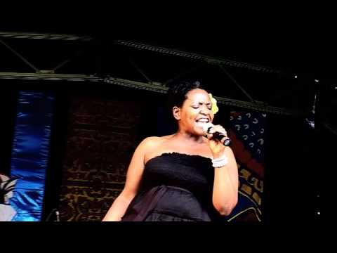 Angie Brown Live at Lambeth Country Show 2011
