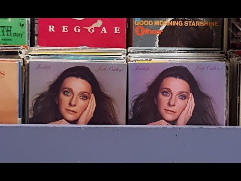 IN A USED BOOKSTORE....  Judy COLLINS:  Send in the Clowns (1975)