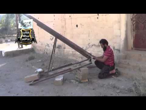 استهداف تجمع لقوات النظام من قبل تجمع كتائب عبد الله بن الزبير بصاروخ محلي في دير الزور في محافظة دير الزور