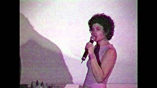 Peaches and Gonzales - Suck and Let Go (Live WMF Berlin 2000)