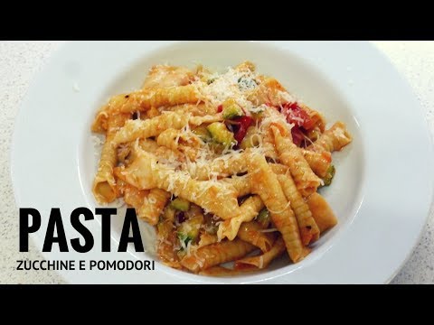 PASTA ZUCCHINE E POMODORI Ricetta facile e veloce- RICETTE DI GABRI Kitchen Brasita