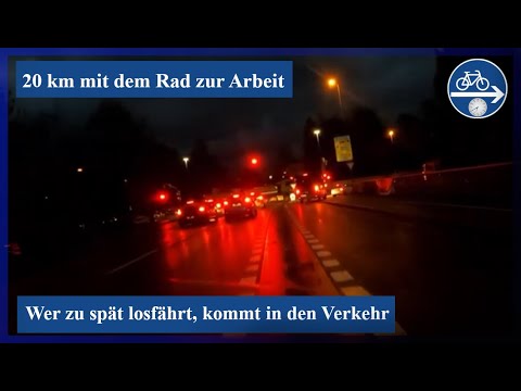 Fahrrad Pendeln im Herbst und November Regen