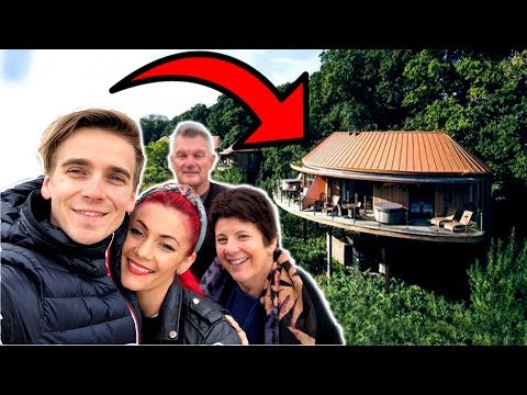 THE HIDDEN TREEHOUSE HOLIDAY!