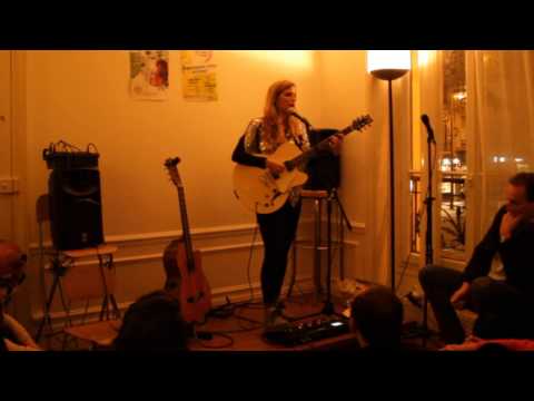 Camila Costa - Ponto das Caboclas