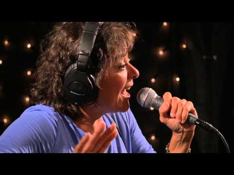 Leticia Rodriguez - La Cumbancha (Live on KEXP)