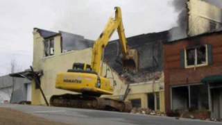 preview picture of video 'Historic Canton building demolished after fire'