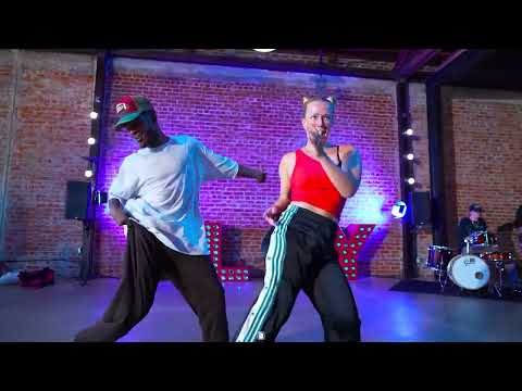 Kenj'y Keass & Juliane bourget Loading Olamide Ft Bad Boy timz / Choreography by Dexter Carr