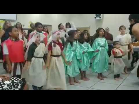 A Verdadeira Páscoa- Apresentação Infantil PARTE 2 - Hino Quebrantado Geração de Samuel AD Pozzobon