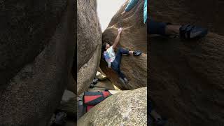 Video thumbnail of El Afilador, 7A+. La Pedriza