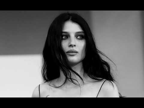 Ash & Sean Bradford - Foolish