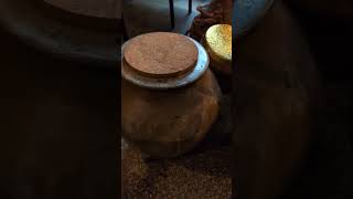 飲む